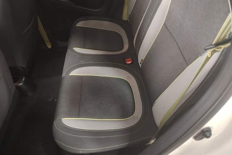 Used ORA Black Cat 2021 301 km Basic Version Left Rear Seat