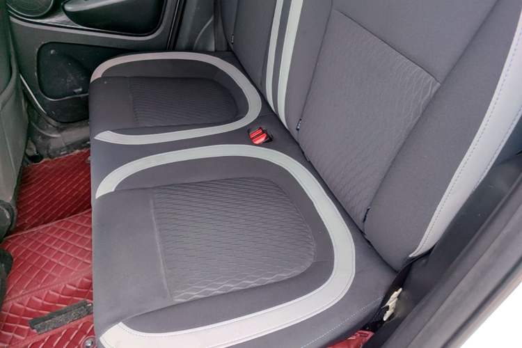 Used ORA Black Cat 2021 301 km Basic Version Left Rear Seat