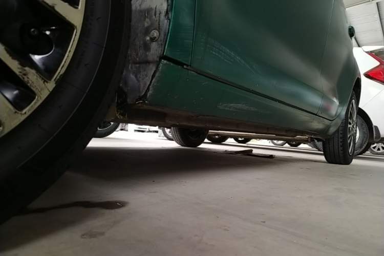 Used ORA Black Cat 2021 301 km Basic Version Left Side Sill