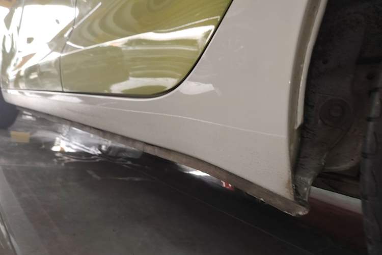 Used ORA Black Cat 2021 301 km Basic Version Left Side Sill