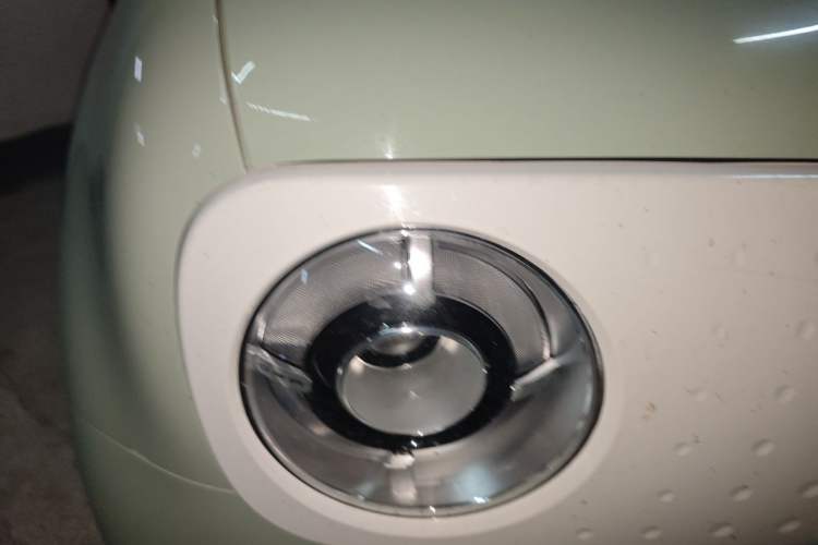 Used ORA Black Cat 2021 351 km Luxury Version Right Front Headlight