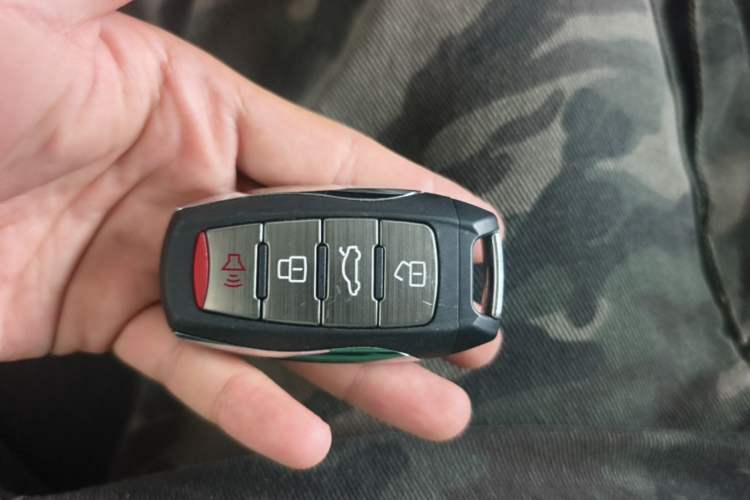 Used ORA Black Cat 2021 351 km Standard Version Vehicle Key