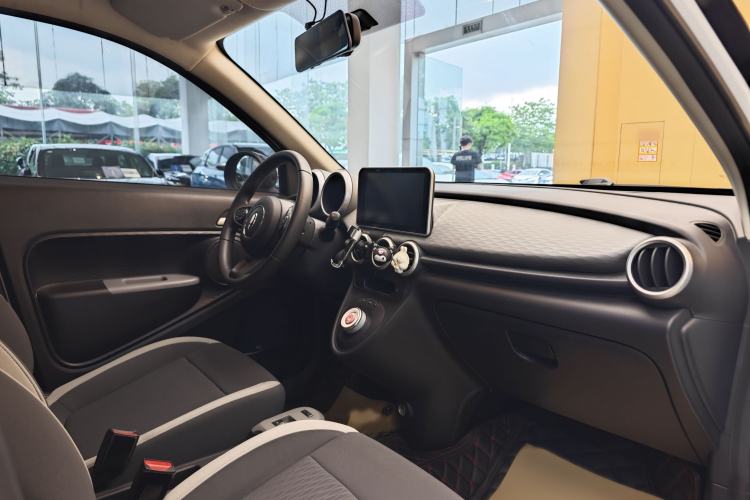 Used ORA Black Cat 2021 301km Cute Pet Edition Interior 1