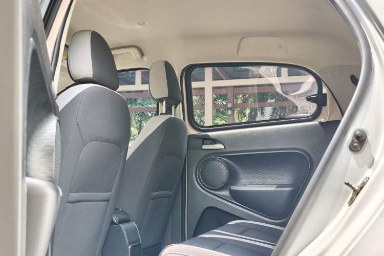 Used ORA Black Cat 2021 301 km Basic Version Interior 3