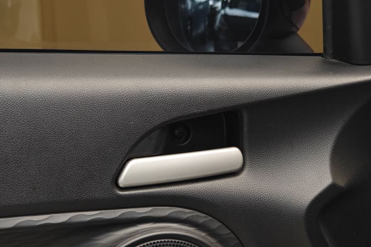 Used ORA Black Cat 2021 301km Cute Pet Edition Interior 9