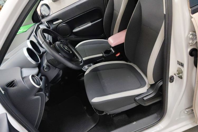 Used ORA Black Cat 2021 301km Cute Pet Edition Left Front Seat