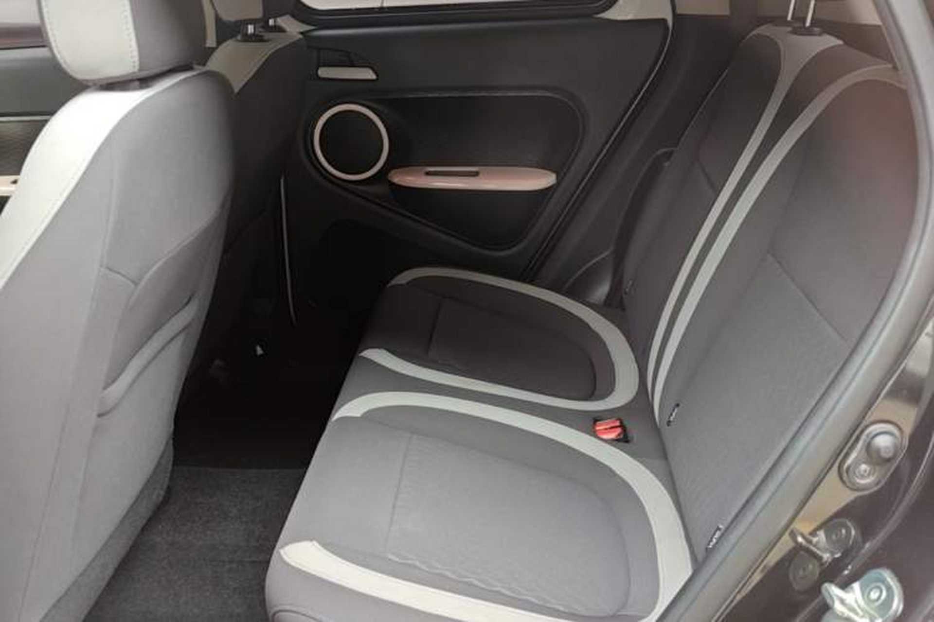 Used ORA Black Cat 2021 301 km Basic Version Left Rear Seat