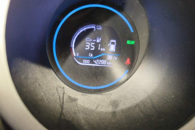 Used ORA Black Cat 2021 351 km Luxury Version Odometer Close Up