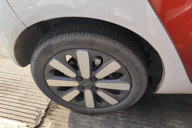 Used ORA Black Cat 2021 351 km Luxury Version Exterior 8