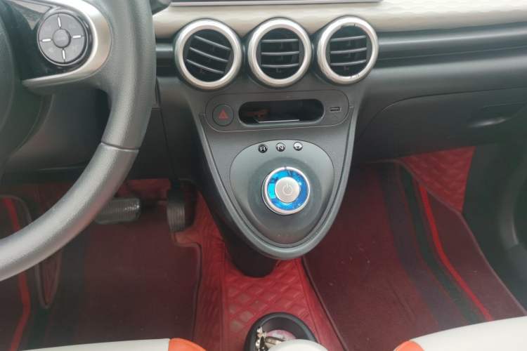 Used ORA Black Cat 2021 351 km Luxury Version Gear Lever