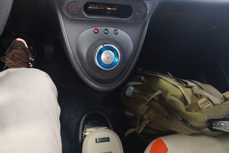 Used ORA Black Cat 2021 351 km Luxury Version Gear Lever
