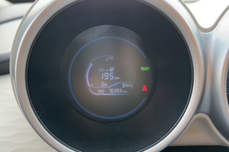 Used ORA Black Cat 2021 351 km Luxury Version Odometer Close Up