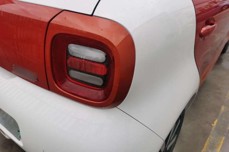Used ORA Black Cat 2021 351 km Luxury Version Right Rear Taillight