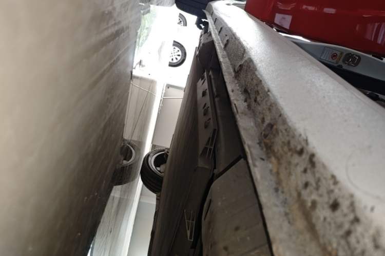 Used ORA Black Cat 2021 351 km Luxury Version Right Side Sill