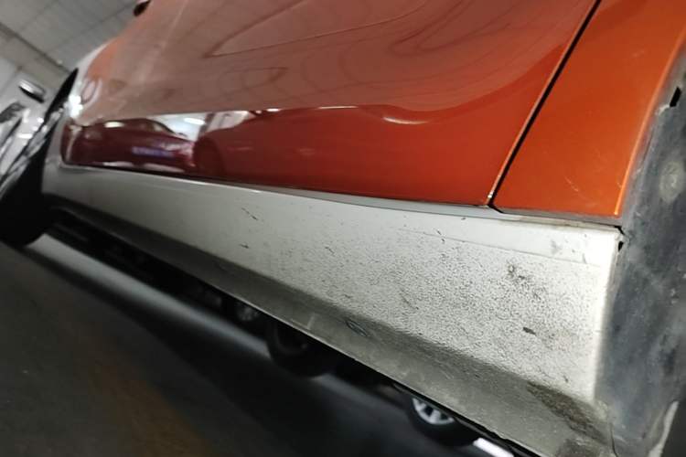 Used ORA Black Cat 2021 351 km Luxury Version Right Side Sill