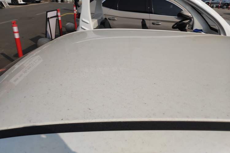 Used ORA Black Cat 2021 351 km Luxury Version Roof