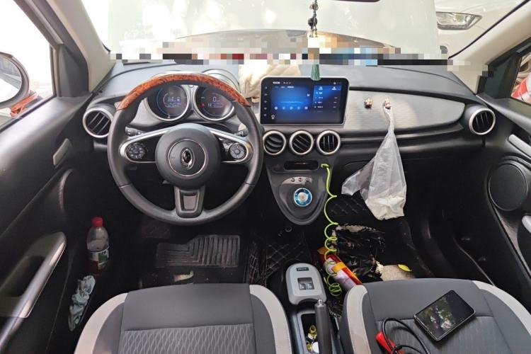 Used ORA Black Cat 2021 301 km Basic Version Center Console