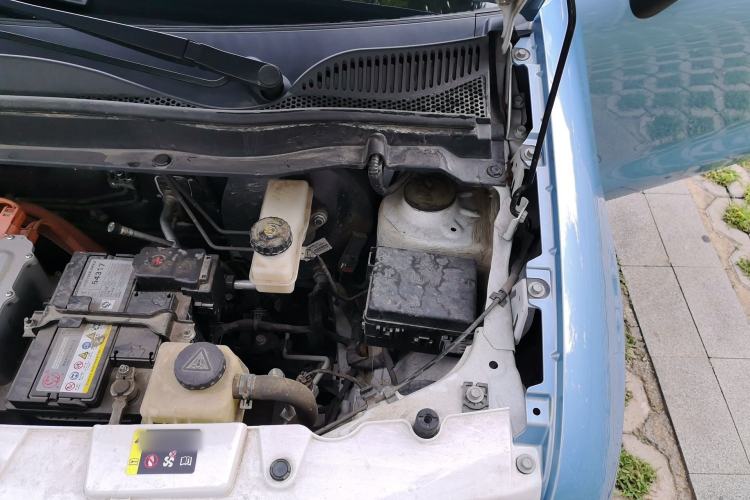 Used ORA Black Cat 2021 351 km Luxury Version Engine Bay Left