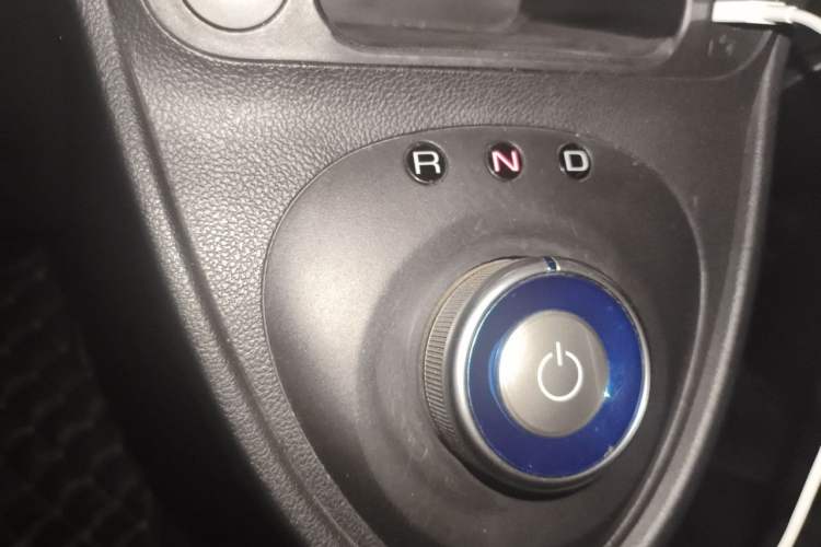 Used ORA Black Cat 2021 301 km Basic Version Gear Lever