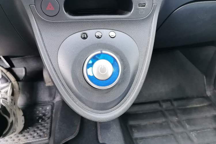 Used ORA Black Cat 2021 351 km Luxury Version Gear Lever