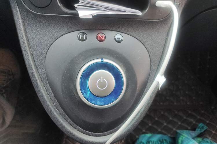 Used ORA Black Cat 2021 351 km Standard Version Gear Lever
