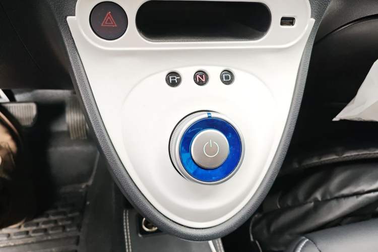 Used ORA Black Cat 2021 351 km Standard Version Gear Lever