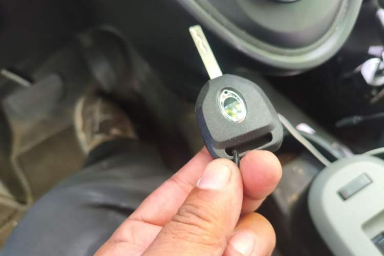 Used ORA Black Cat 2021 351 km Luxury Version Vehicle Key