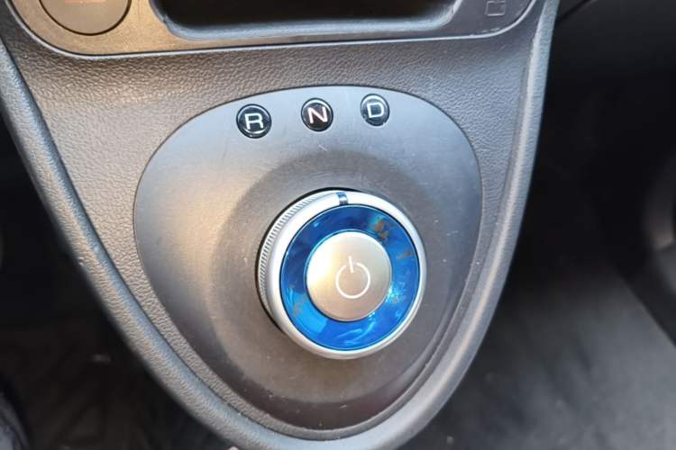 Used ORA Black Cat 2021 301km Cute Pet Edition Gear Lever