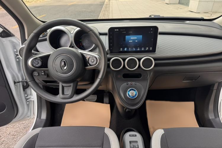 Used ORA Black Cat 2021 351 km Luxury Version Interior 2
