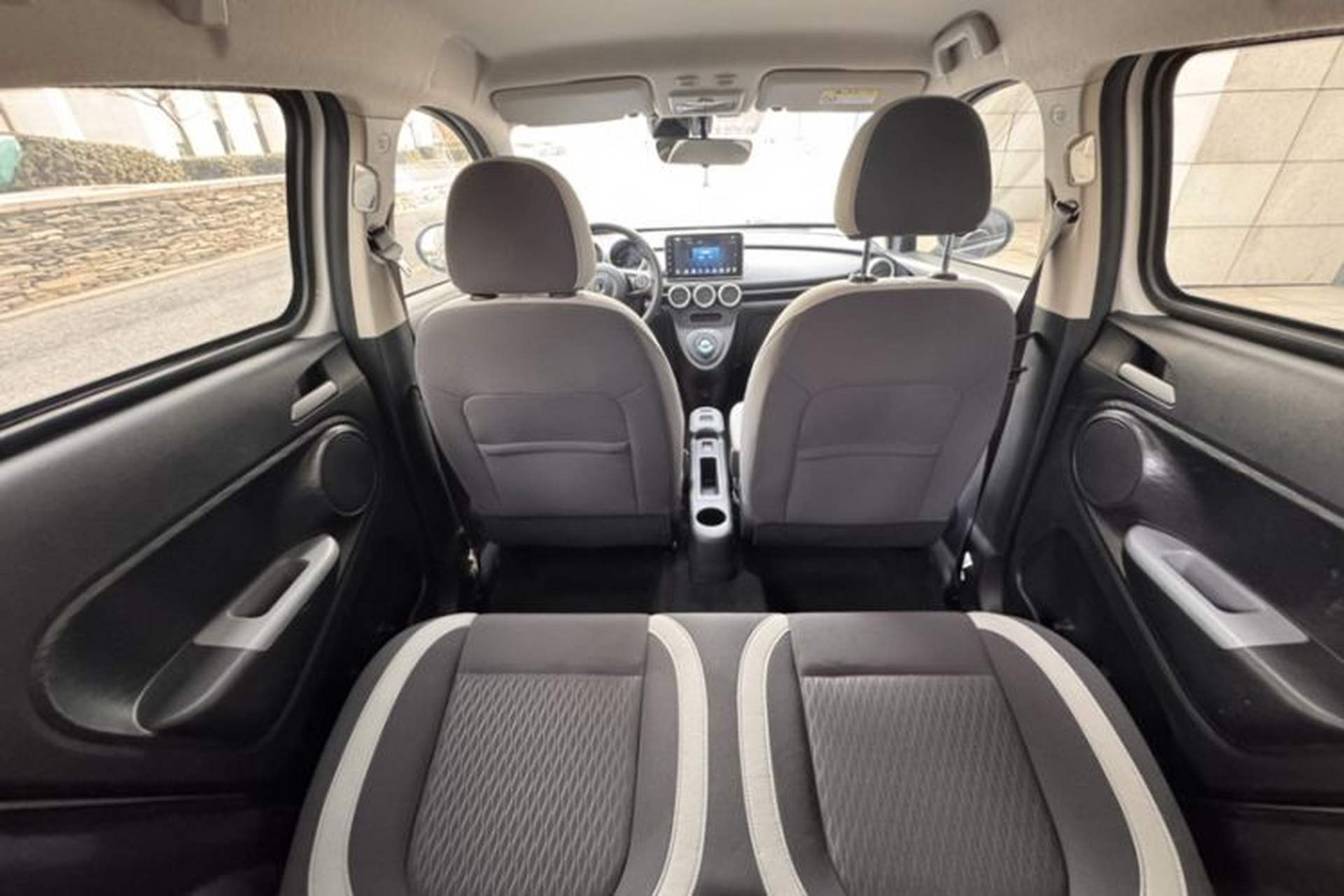 Used ORA Black Cat 2021 351 km Luxury Version Interior 8