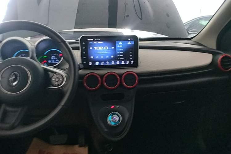 Used ORA Black Cat 2021 301 km Basic Version Audio And AC Panel