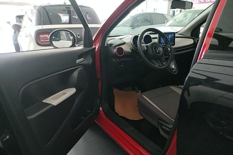 Used ORA Black Cat 2021 301 km Basic Version Driver Seat