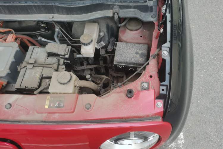 Used ORA Black Cat 2021 351 km Standard Version Engine Bay Left