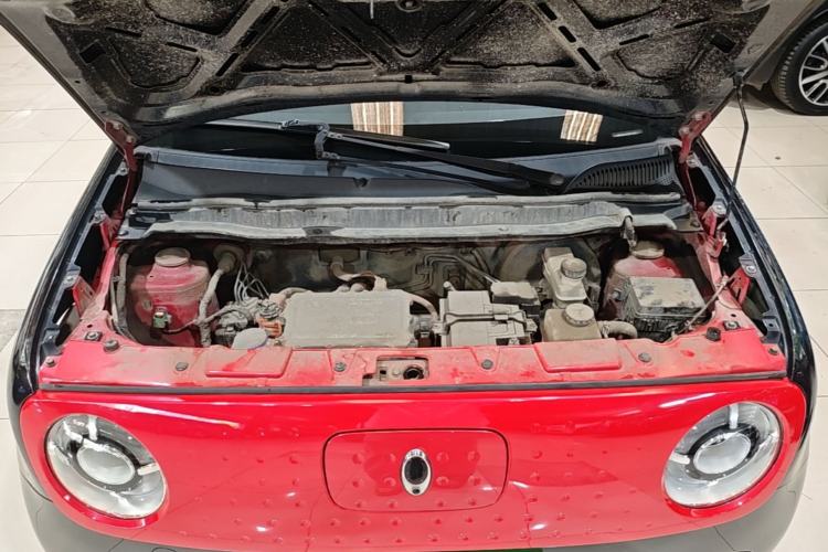 Used ORA Black Cat 2021 301 km Basic Version Engine Bay