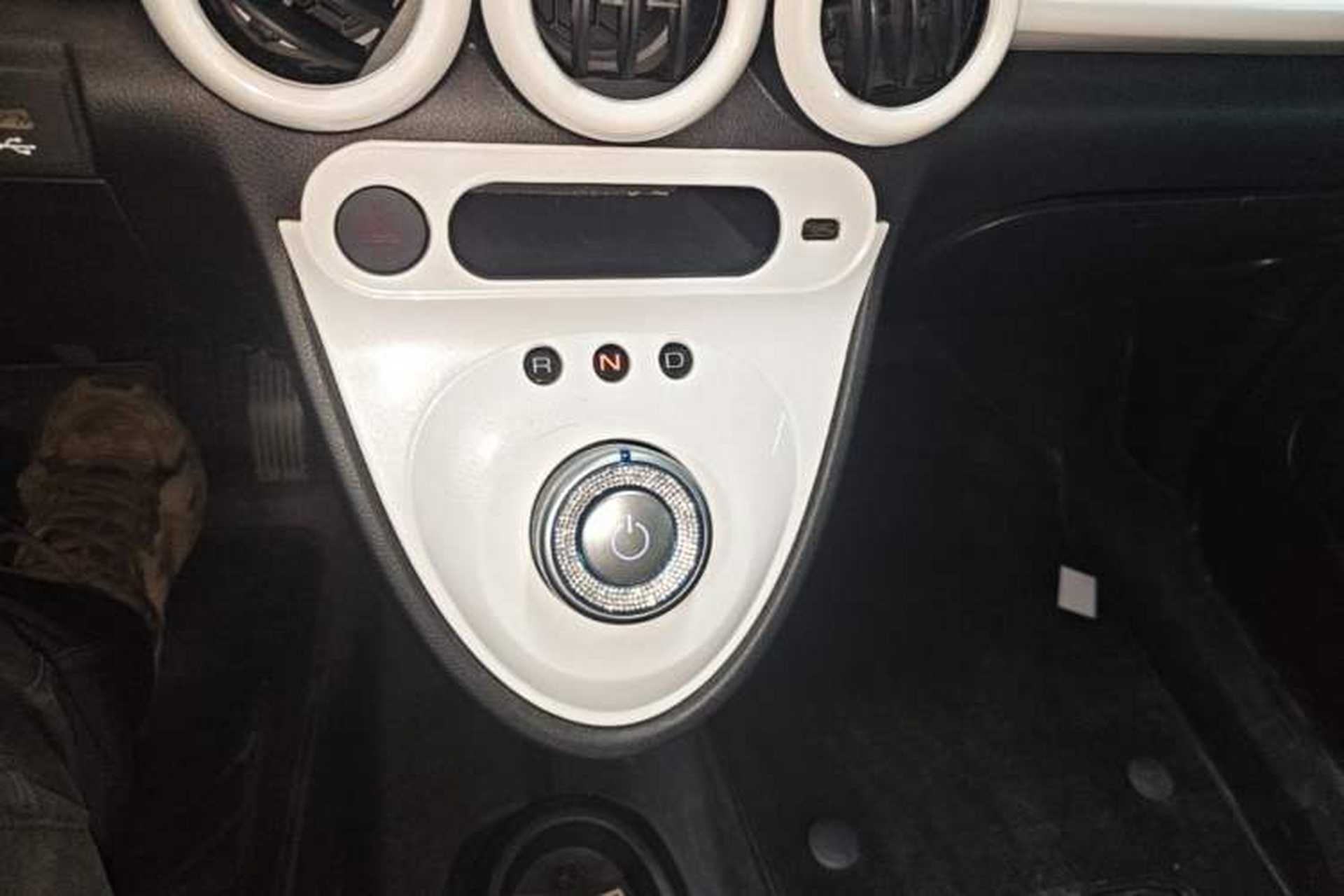 Used ORA Black Cat 2021 351 km Luxury Version Gear Lever