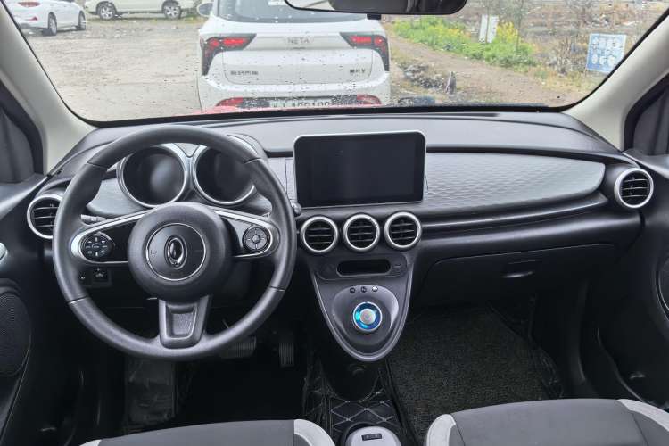 Used ORA Black Cat 2021 351 km Luxury Version Interior 1
