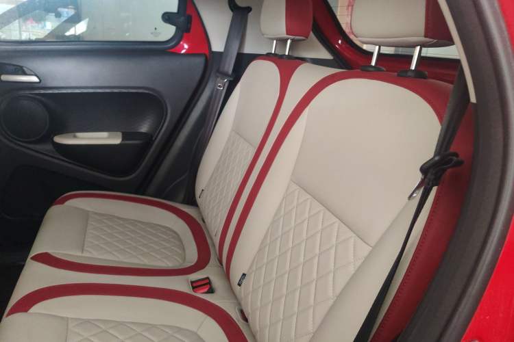 Used ORA Black Cat 2021 351 km Luxury Version Interior 1