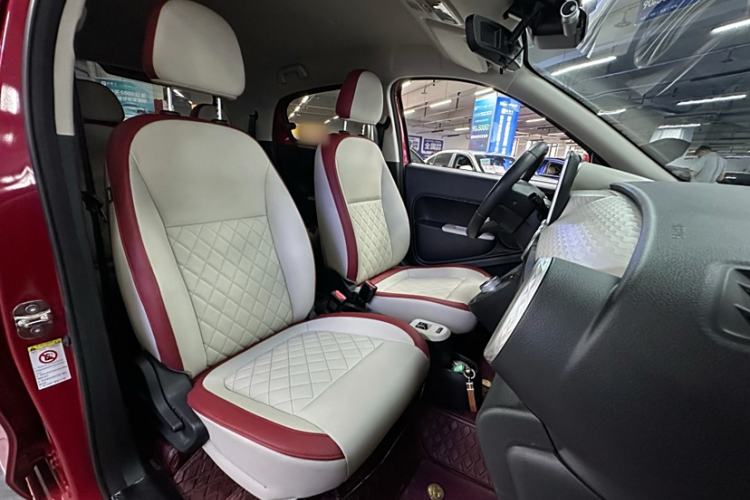 Used ORA Black Cat 2021 351 km Luxury Version Interior 11