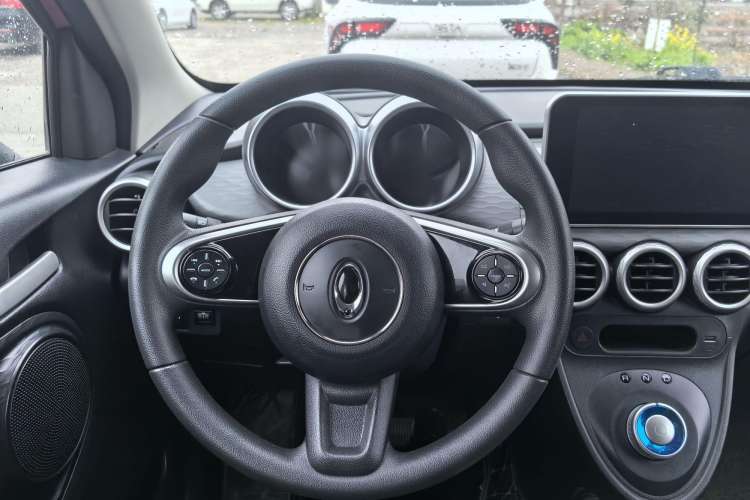 Used ORA Black Cat 2021 351 km Luxury Version Interior 2