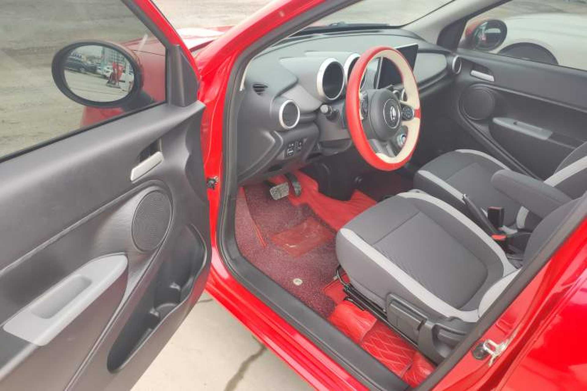 Used ORA Black Cat 2021 301 km Basic Version Interior 2