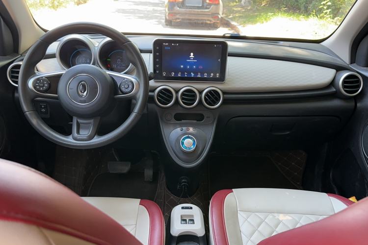 Used ORA Black Cat 2021 351 km Luxury Version Interior 3