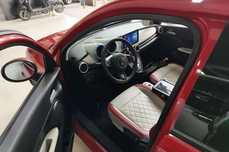 Used ORA Black Cat 2021 351 km Luxury Version Interior 3