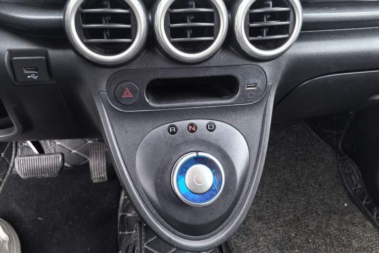 Used ORA Black Cat 2021 351 km Luxury Version Interior 5