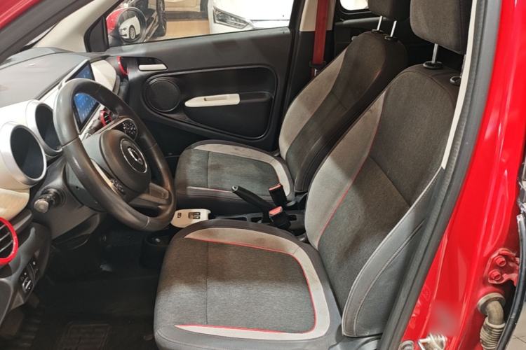 Used ORA Black Cat 2021 301 km Basic Version Left Front Seat