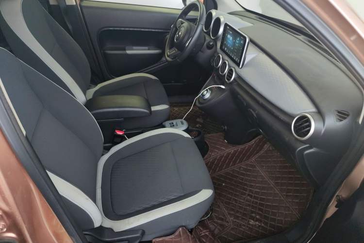 Used ORA Black Cat 2021 405 km Long-Range Version Right Front Seat