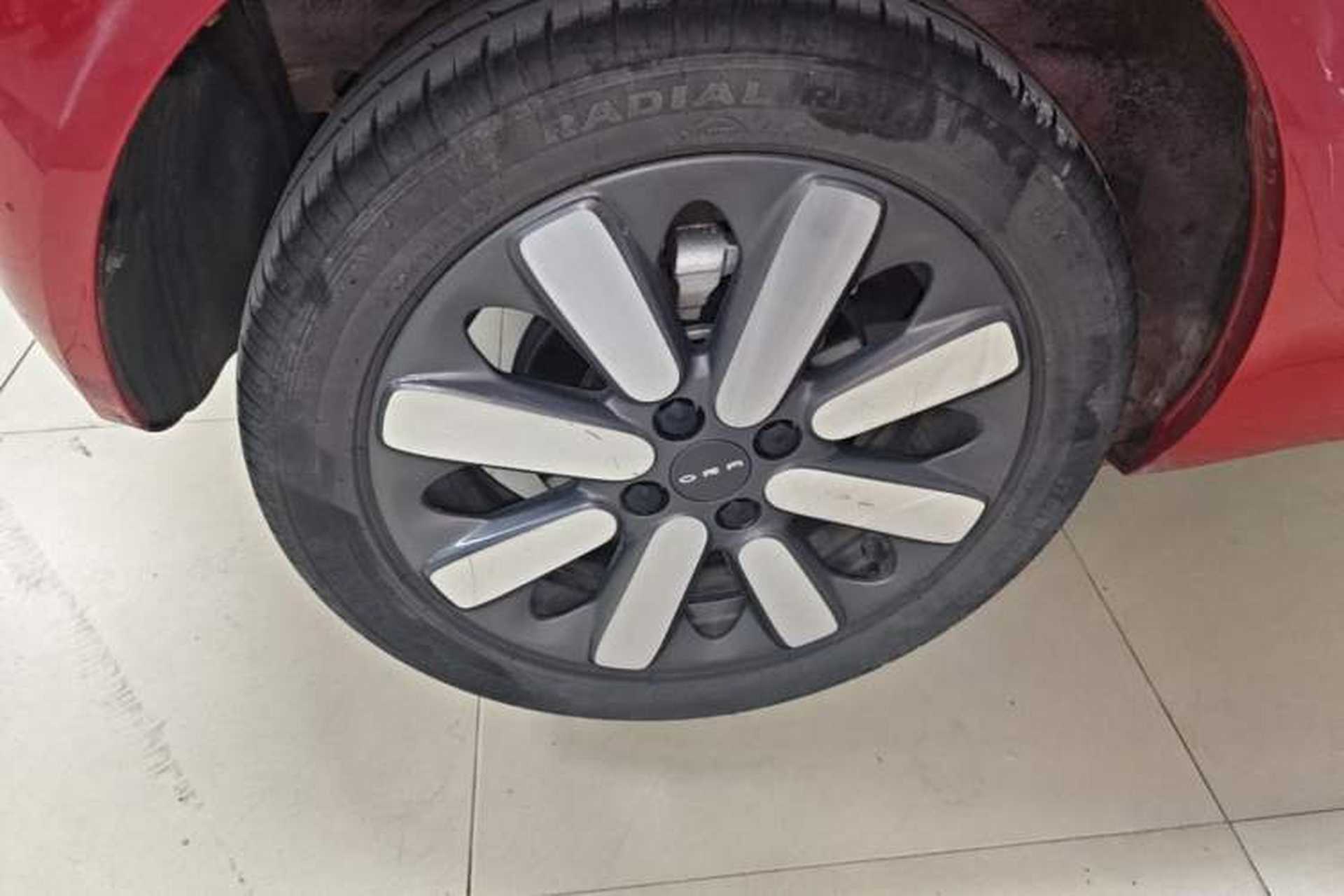 Used ORA Black Cat 2021 351 km Luxury Version Right Rear Wheel Hub
