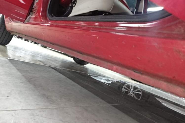 Used ORA Black Cat 2021 351 km Luxury Version Right Side Sill