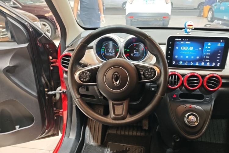 Used ORA Black Cat 2021 301 km Basic Version Steering Wheel