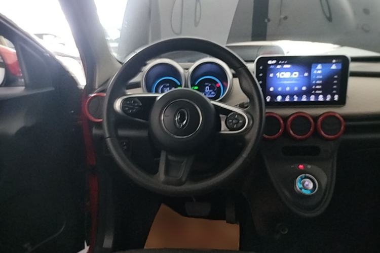 Used ORA Black Cat 2021 301 km Basic Version Steering Wheel
