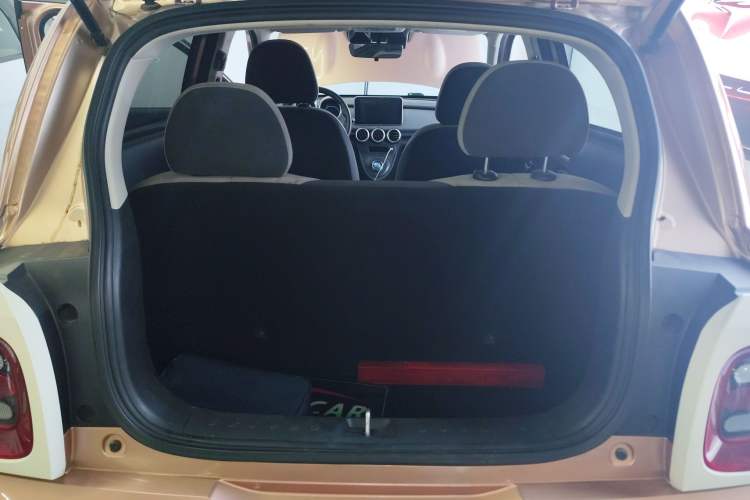 Used ORA Black Cat 2021 405 km Long-Range Version Trunk